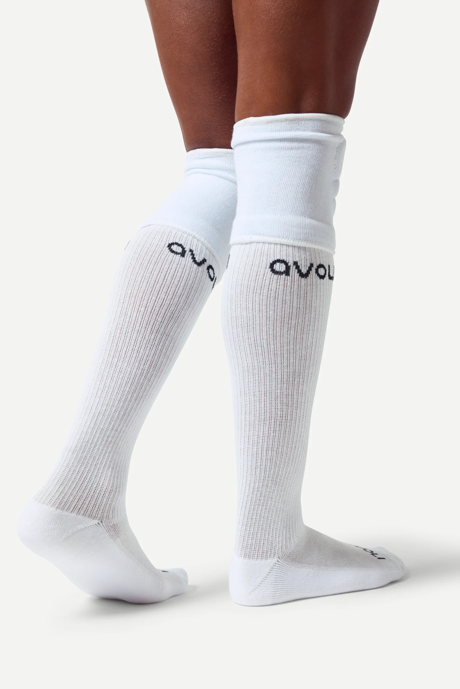 Avoli Calf Sock in White with Black